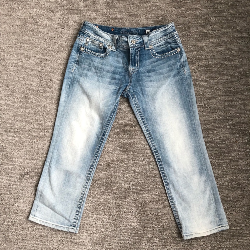 Miss Me cuffed Capri size 30